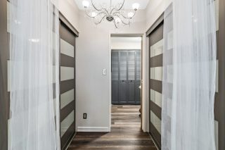 Downtown Calgary Rental Apartment with City Skyline