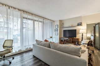 Luxury Short-Term Rental Suite Calgary City Views