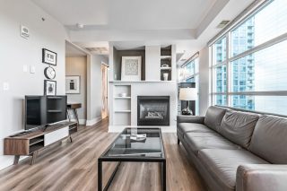 Eau Claire Executive Suite Living Room