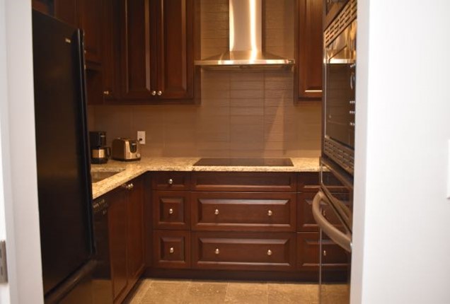 Short Term Rental with Kitchen