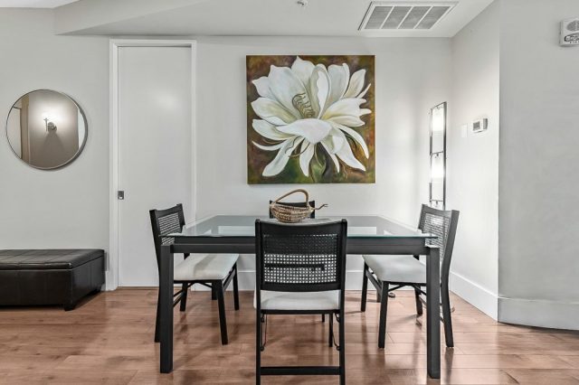 Modern 1 Bedroom Suite Calgary Modern 1 Bedroom Suite Calgary